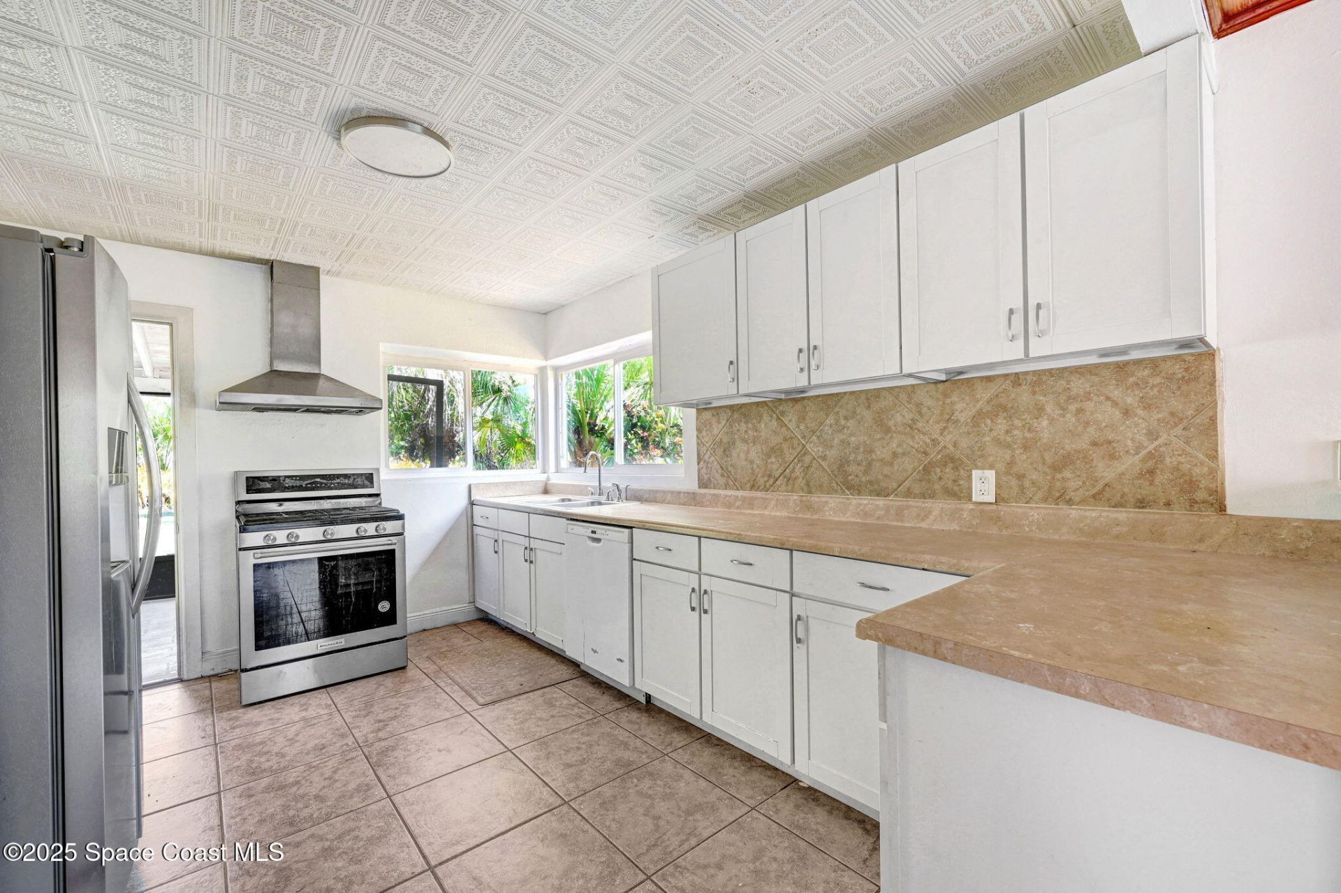 100 Tampa Avenue , Indialantic, FL 32903 Photo