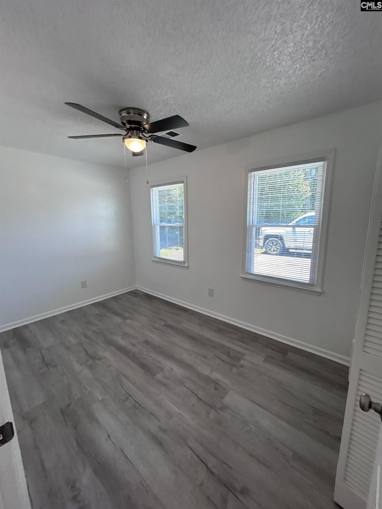805 Central Drive Photo 11