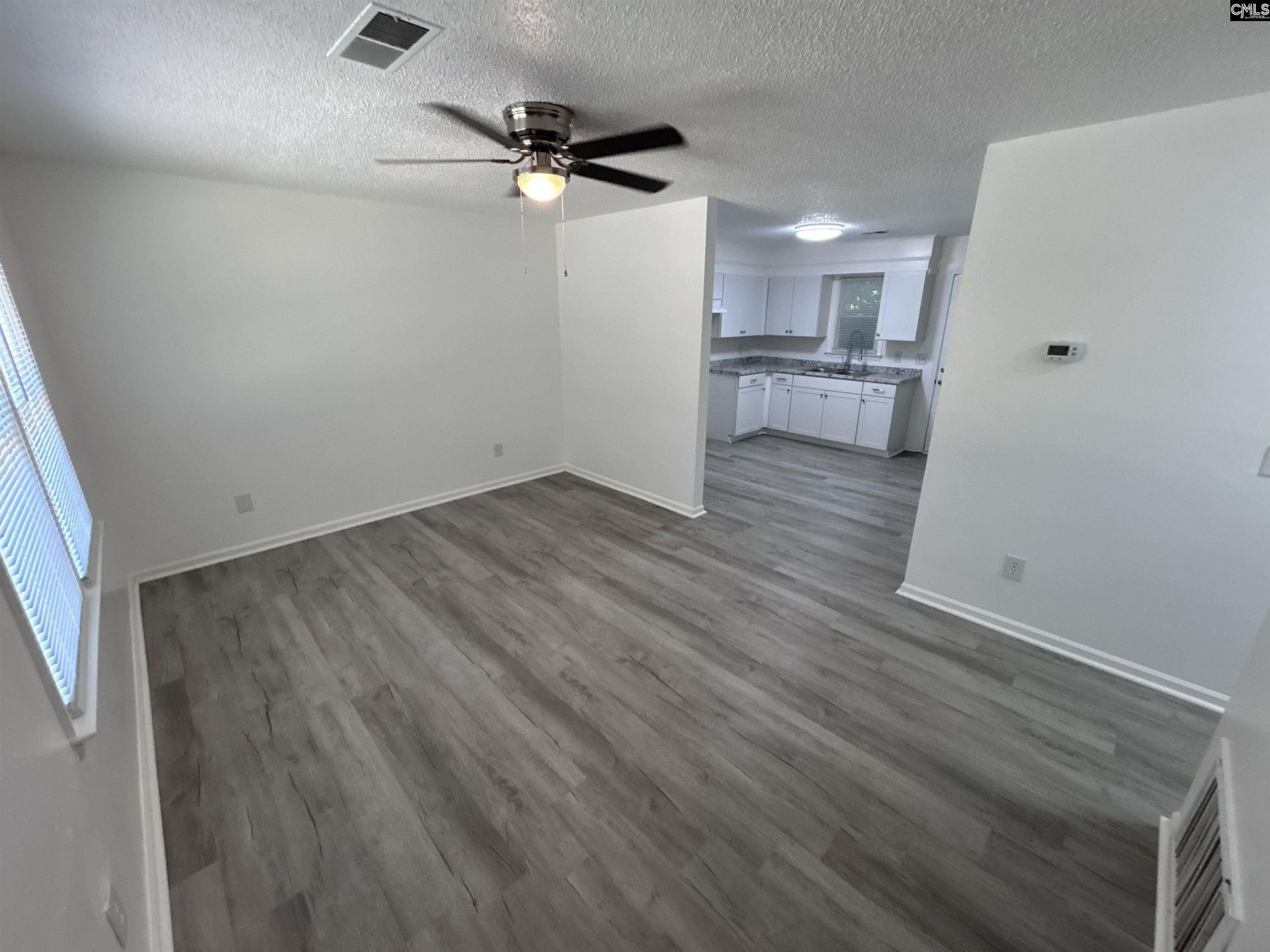 805 Central Drive Photo 9