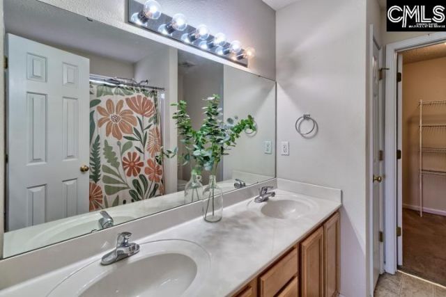 202 Garden Arbor Court  Photo 15