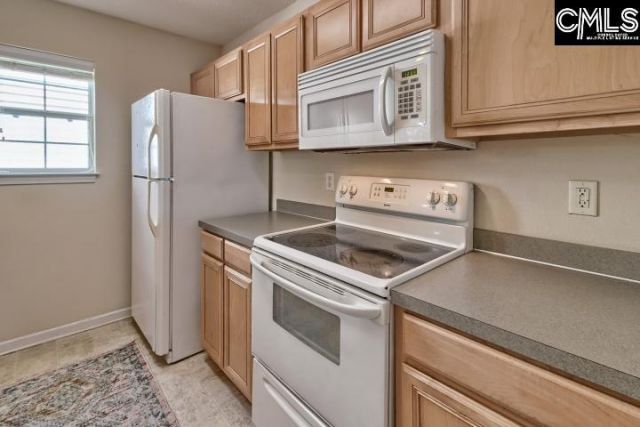 202 Garden Arbor Court  Photo 7