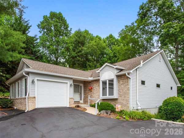 83 Laurel Ridge Place , Hendersonville, NC 28739