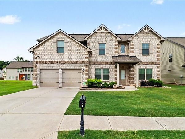 5673 Wyncreek Circle SW, Atlanta, GA 30331