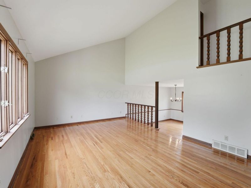 6109 Cherry Hill Drive, Columbus, OH 43213 Photo 7