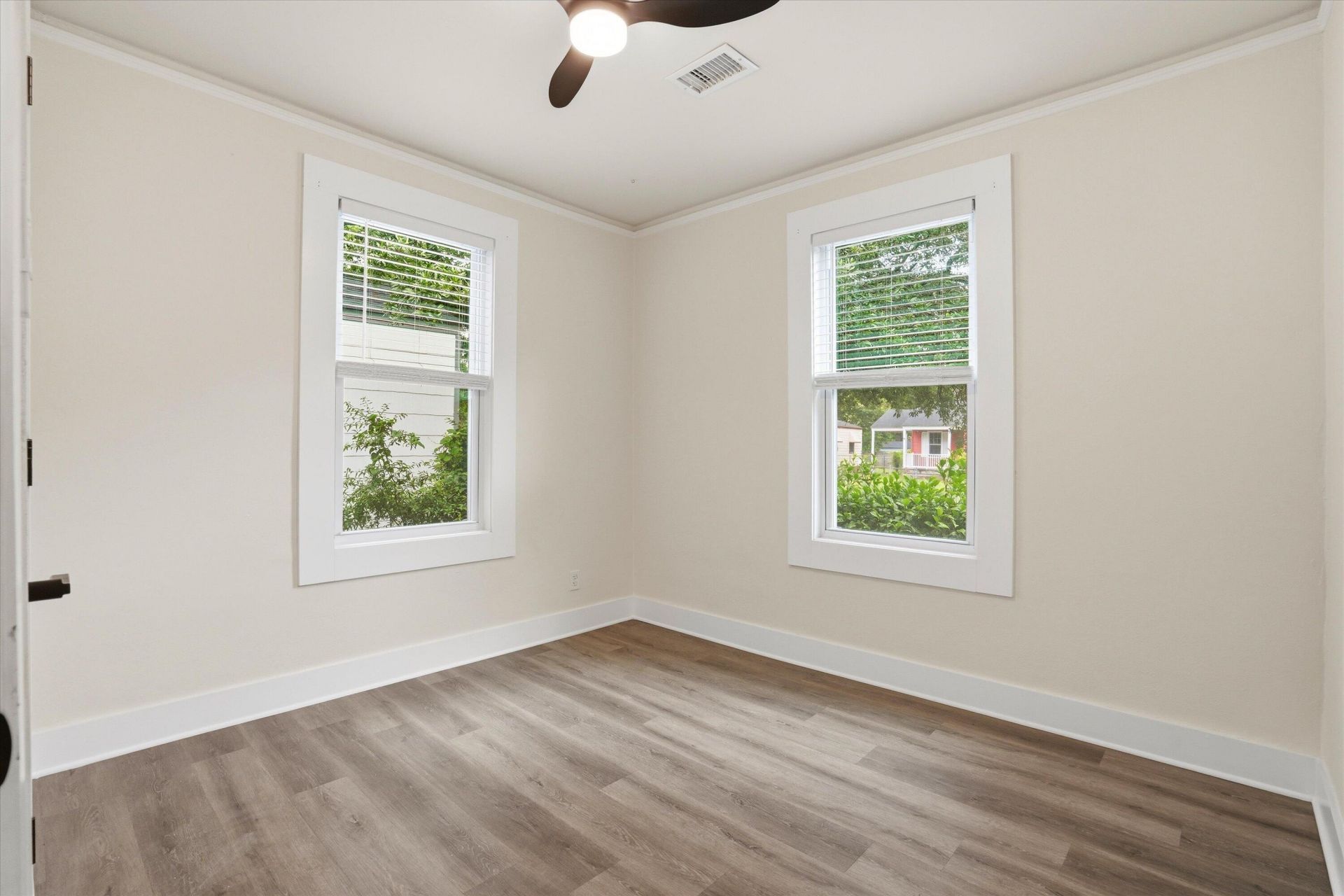 2309 Sorentrue Avenue Photo 18