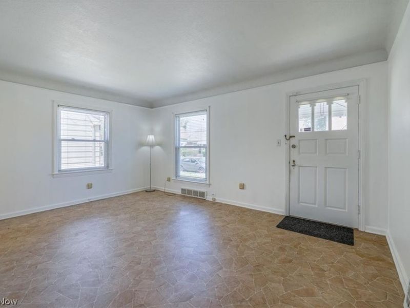 13413 Crossburn Avenue, Cleveland, OH 44135 Photo 4