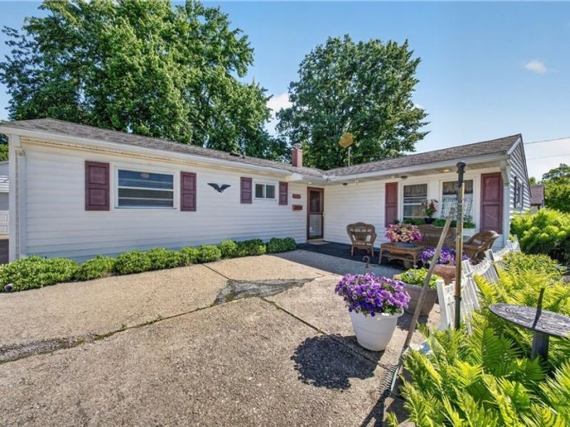 33848 David Drive, North Ridgeville, OH 44039 Photo 2