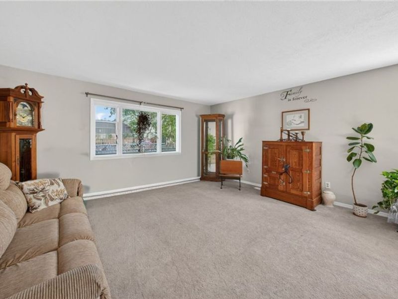 33848 David Drive, North Ridgeville, OH 44039 Photo 4