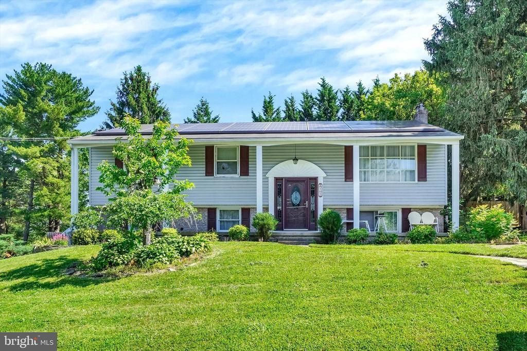 105 LEXINGTON ROAD, YORK, PA 17402