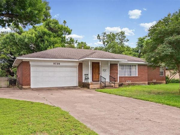 1738 Van Dyke Road , Dallas, TX 75218
