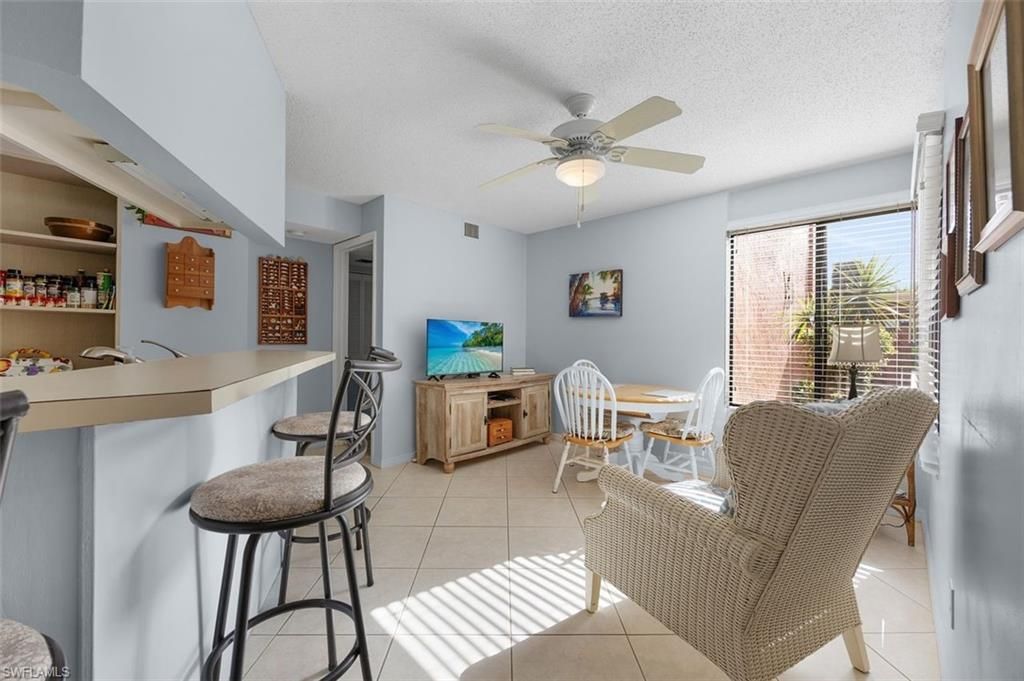 114 Cypress Way E, Unit D3, Naples, FL 34110 Photo