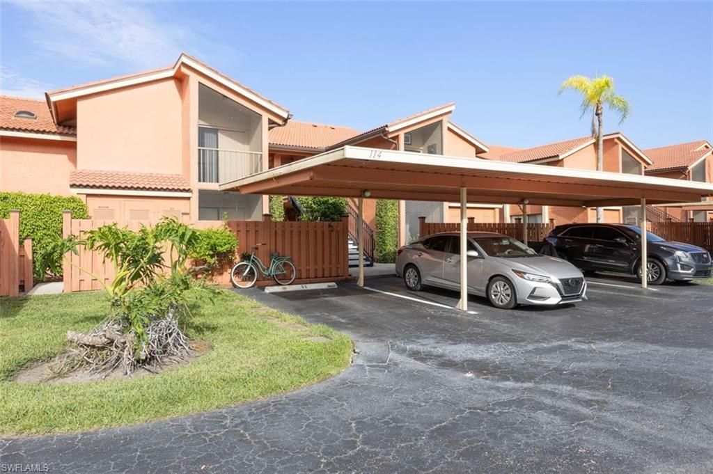 114 Cypress Way E, Unit D3, Naples, FL 34110 Photo