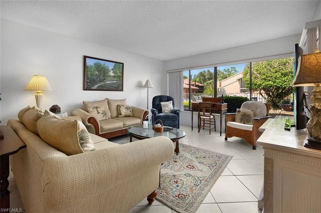 114 Cypress Way E, Unit D3, Naples, FL 34110 Photo