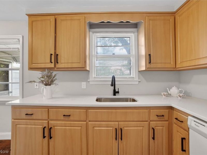 3705 Brinkmore Road , Cleveland Heights, OH 44121 Photo 10