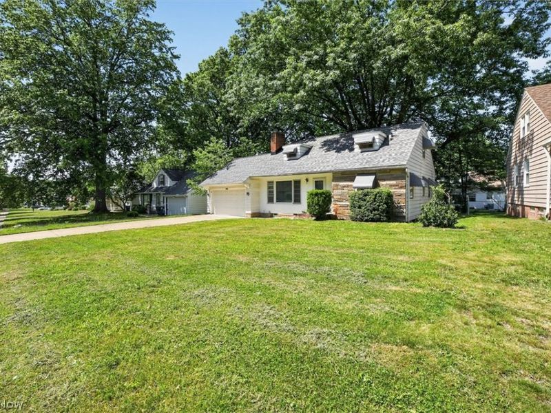 3705 Brinkmore Road , Cleveland Heights, OH 44121 Photo 2