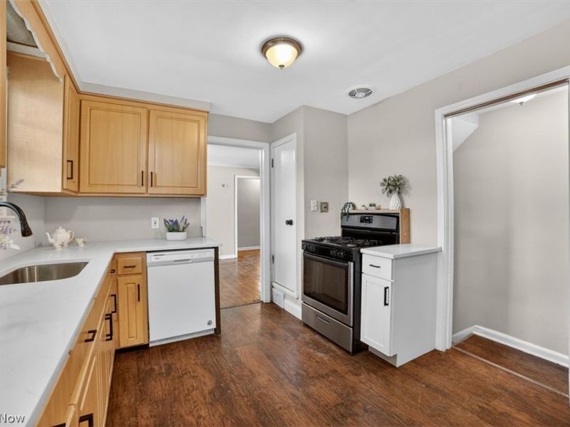 3705 Brinkmore Road , Cleveland Heights, OH 44121 Photo 8