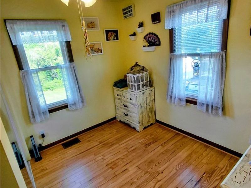 242 Cedar Road, Richmond, OH 43944 Photo 17