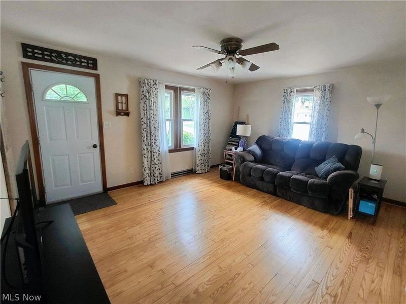 242 Cedar Road, Richmond, OH 43944 Photo 4