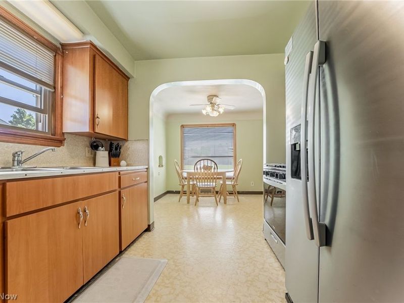 4408 Archmere Avenue , Cleveland, OH 44109 Photo 13