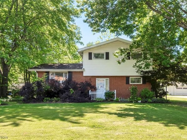 4005 Selnik Road , Kent, OH 44240