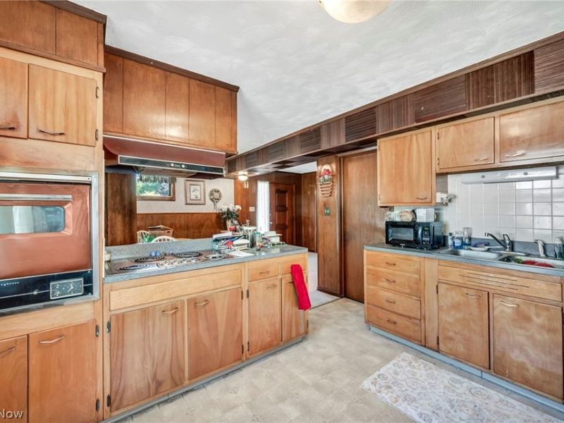 4005 Selnik Road, Kent, OH 44240 Photo 18