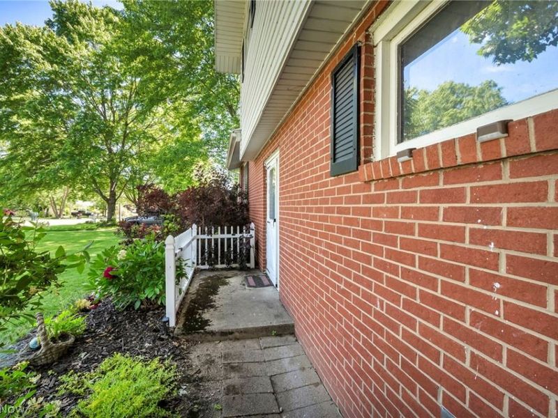 4005 Selnik Road, Kent, OH 44240 Photo 5