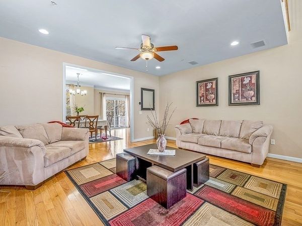 1 Dunia Ln, Unit 1, Northborough, MA 01532