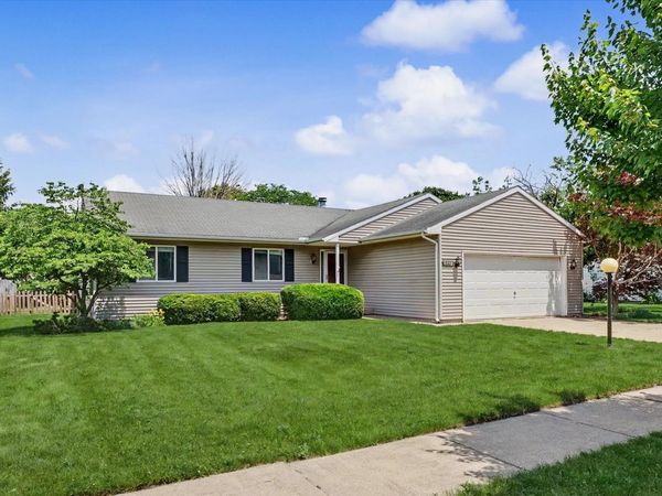 3112 Valerie Drive , Champaign, IL 61822