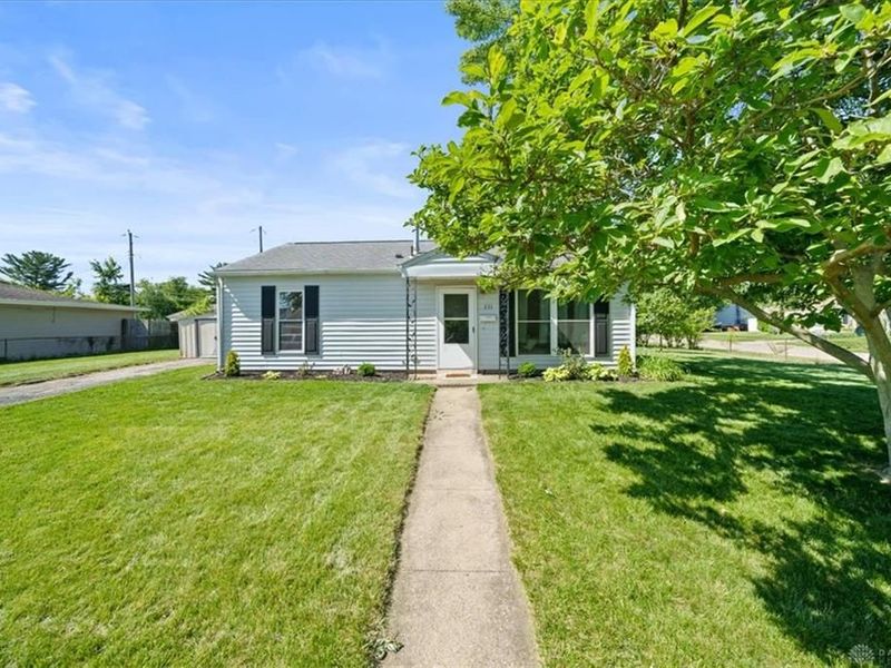 233 Erie Avenue, Fairborn, OH 45324 Photo 2
