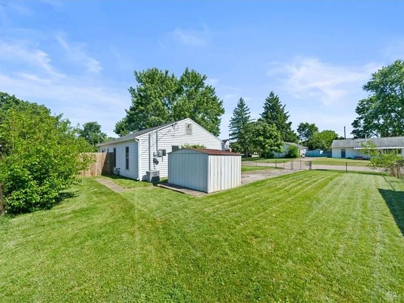 233 Erie Avenue, Fairborn, OH 45324 Photo 6