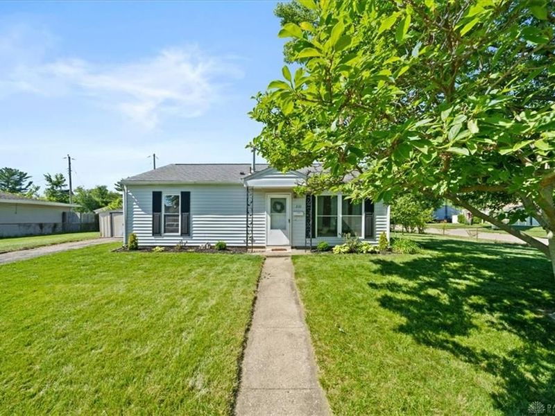233 Erie Avenue, Fairborn, OH 45324 Photo 7