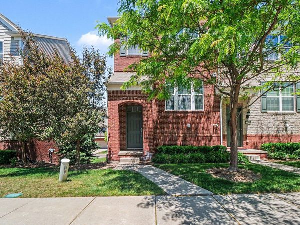 27902 Hopkins Drive, Novi, MI 48377
