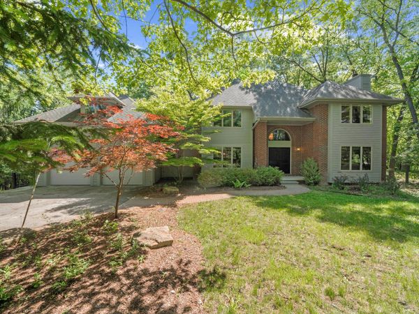 5599 Great Hawk Circle, Ann Arbor, MI 48105