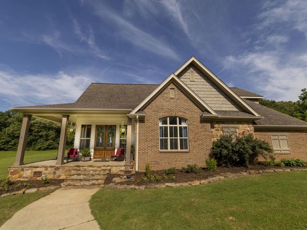 721 W Lakeshore, Starkville, MS 39759