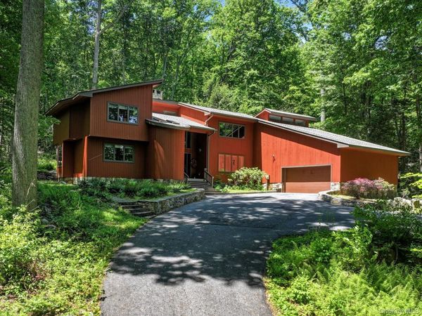 5 Buroak Drive, Hopewell Junction, NY 12533