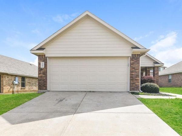 4201 Summersweet Lane , Fort Worth, TX 76036
