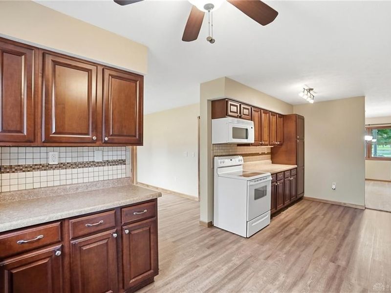 1700 W Sparrow Road, Green Township, OH 45502 Photo 16
