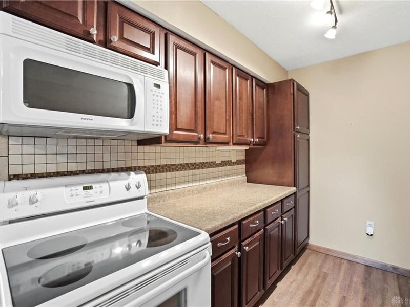 1700 W Sparrow Road, Green Township, OH 45502 Photo 19