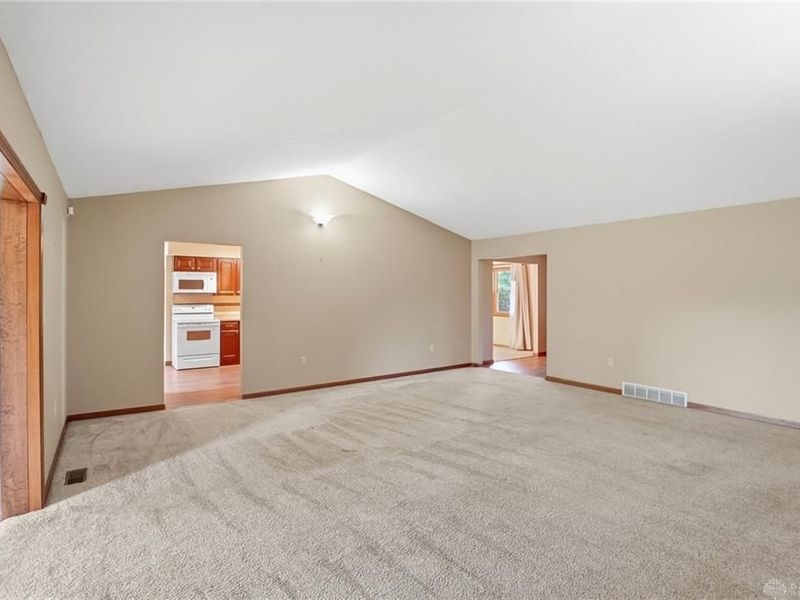 1700 W Sparrow Road, Green Township, OH 45502 Photo 27
