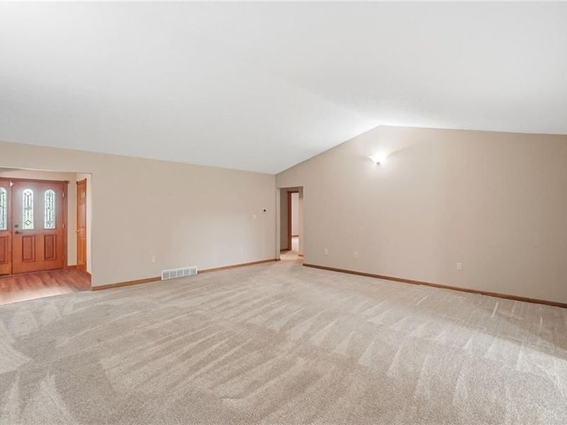 1700 W Sparrow Road, Green Township, OH 45502 Photo 28
