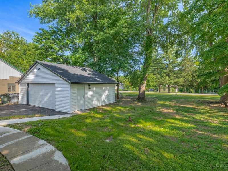 349 Center Street, Miami Twp, OH 45147 Photo 25