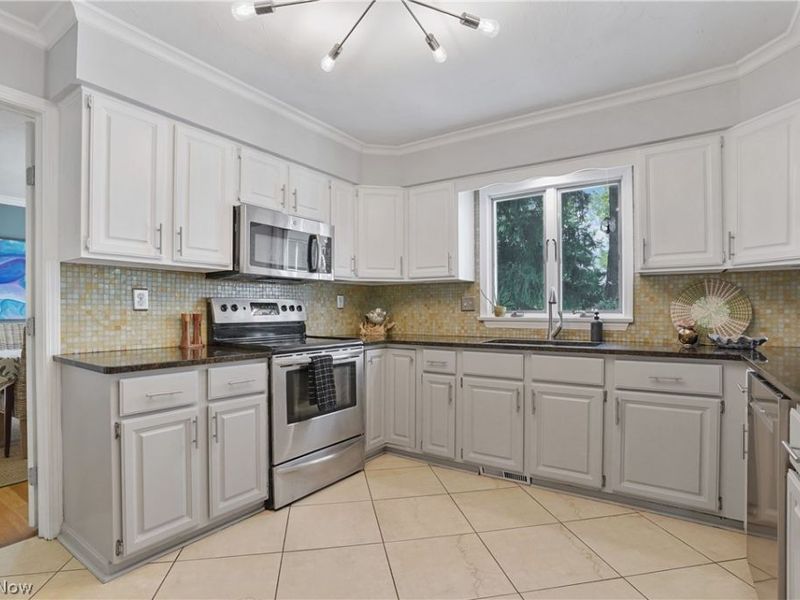 176 N Hayden, Hudson, OH 44236 Photo 9