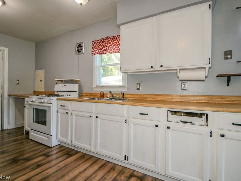 4800 Homewood Drive, Mentor, OH 44060 Photo 9