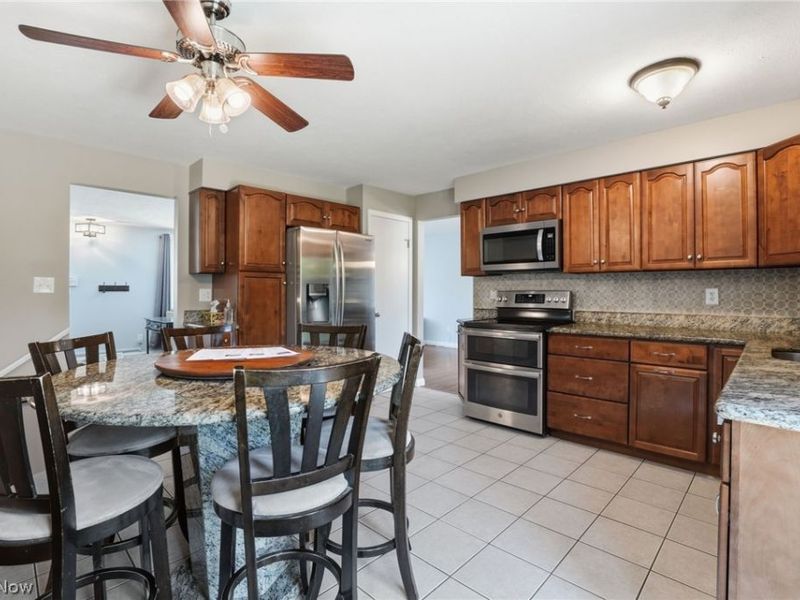 15677 Pinewood Drive , Strongsville, OH 44149 Photo 16