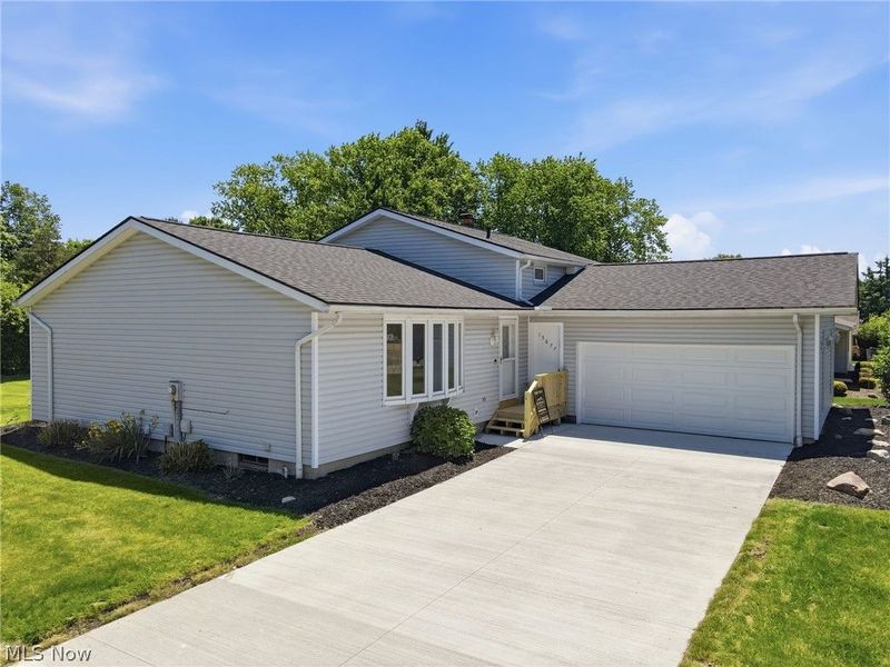 15677 Pinewood Drive , Strongsville, OH 44149 Photo 2