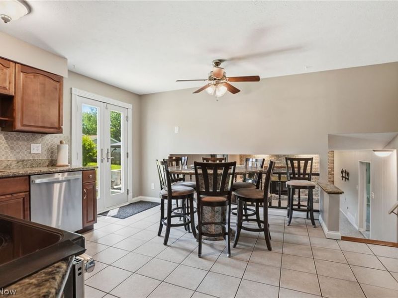 15677 Pinewood Drive , Strongsville, OH 44149 Photo 21