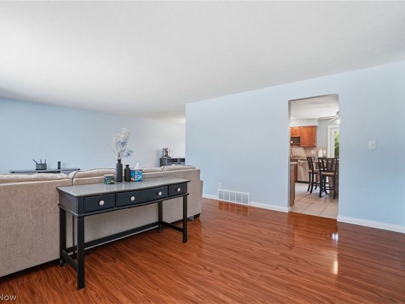 15677 Pinewood Drive , Strongsville, OH 44149 Photo 25