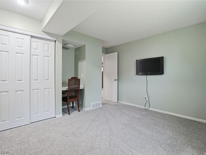 15677 Pinewood Drive , Strongsville, OH 44149 Photo 30
