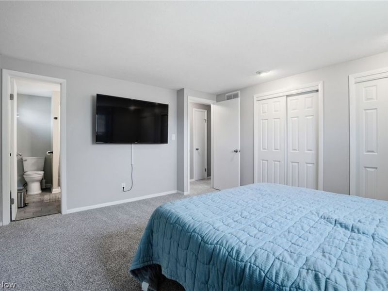 15677 Pinewood Drive , Strongsville, OH 44149 Photo 6