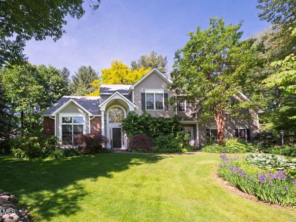 22 E Claremont Drive, Voorheesville, NY 12186